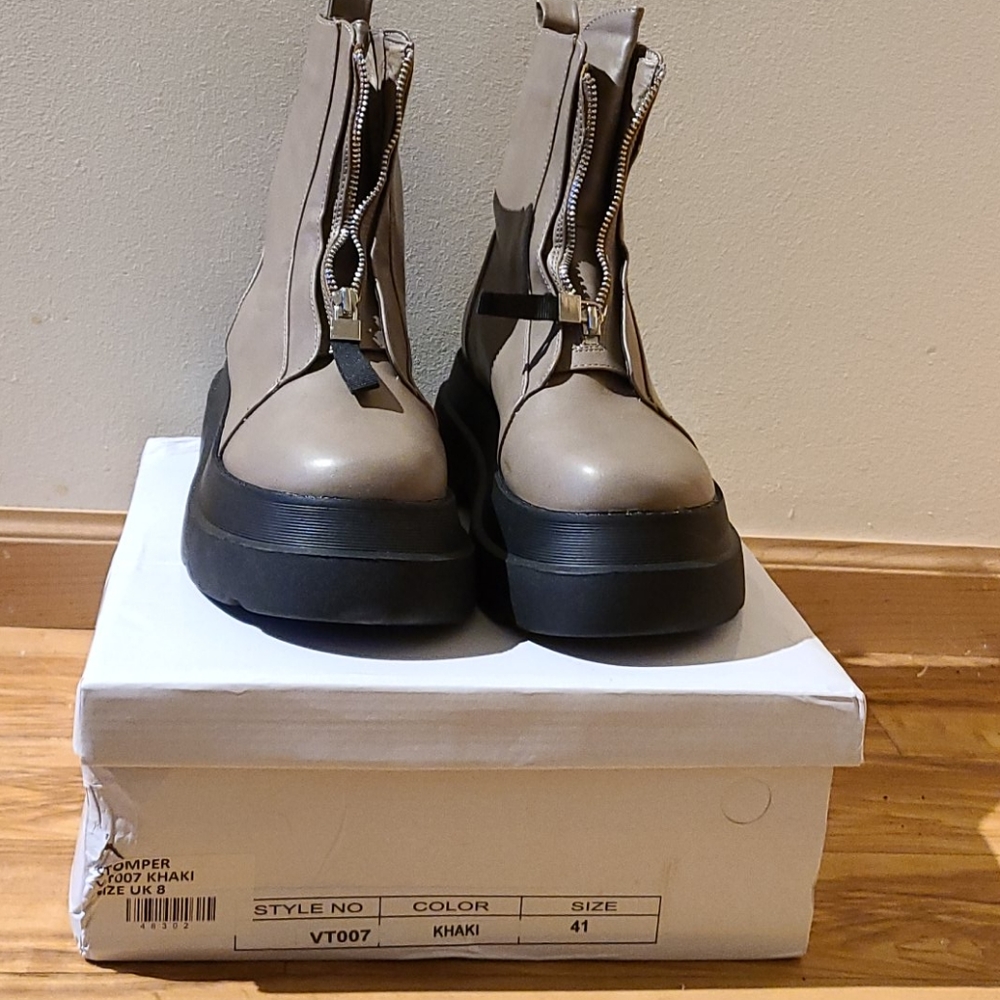 Never worn